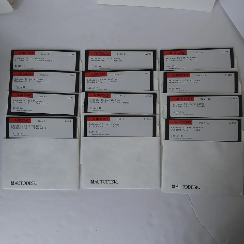 AutoCAD Release 12 for Windows V3.1 Autodesk Manuals & 5.25" Floppy Disks - Image 4 of 4