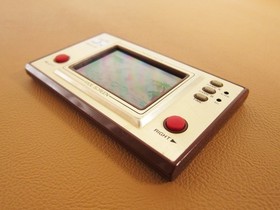 Parachute (PR-21) Nintendo Game and Watch in Good Condition