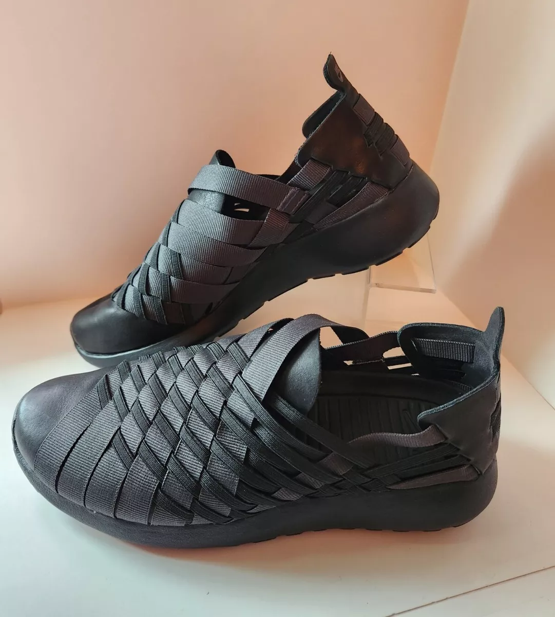 Nike Roshe Run Woven Womens Size 7.5 Running Black | eBay