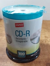 Staples CD-R 80 Minute Recording 700MB 52x Speed 100 Disc Spindle