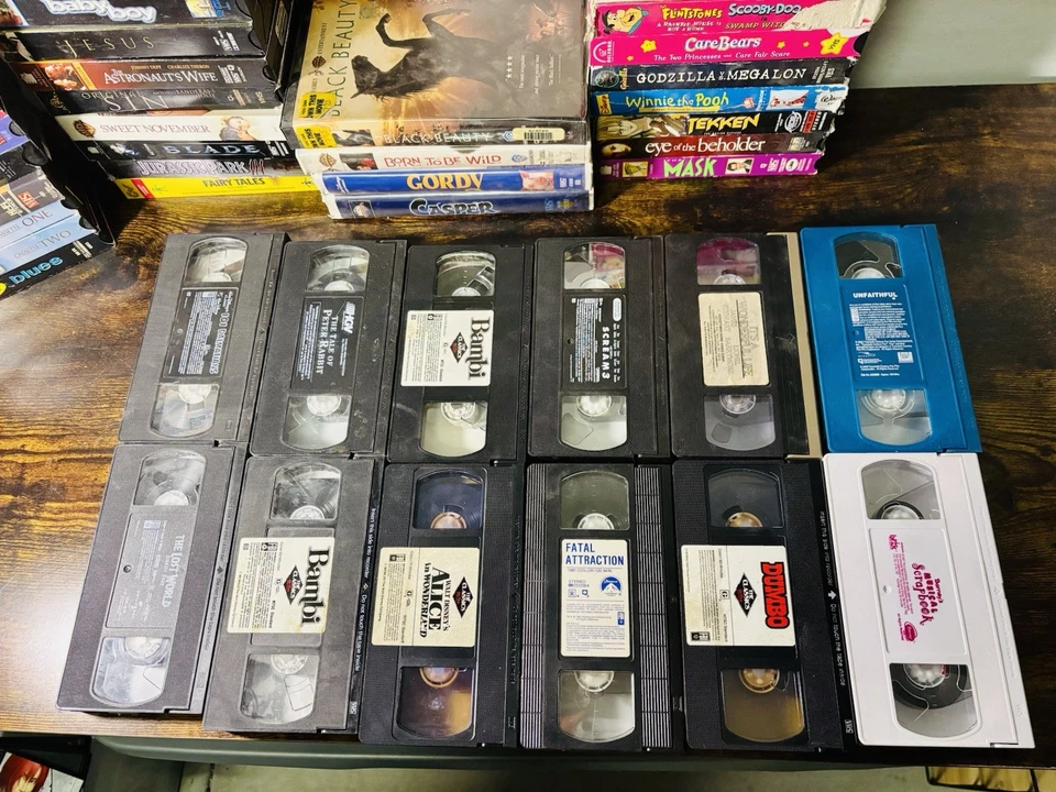 1990’s Vintage Movies / The Mask / Extremely Rare And Hard To Find / 50+🎥🍿 - Image 4 of 4