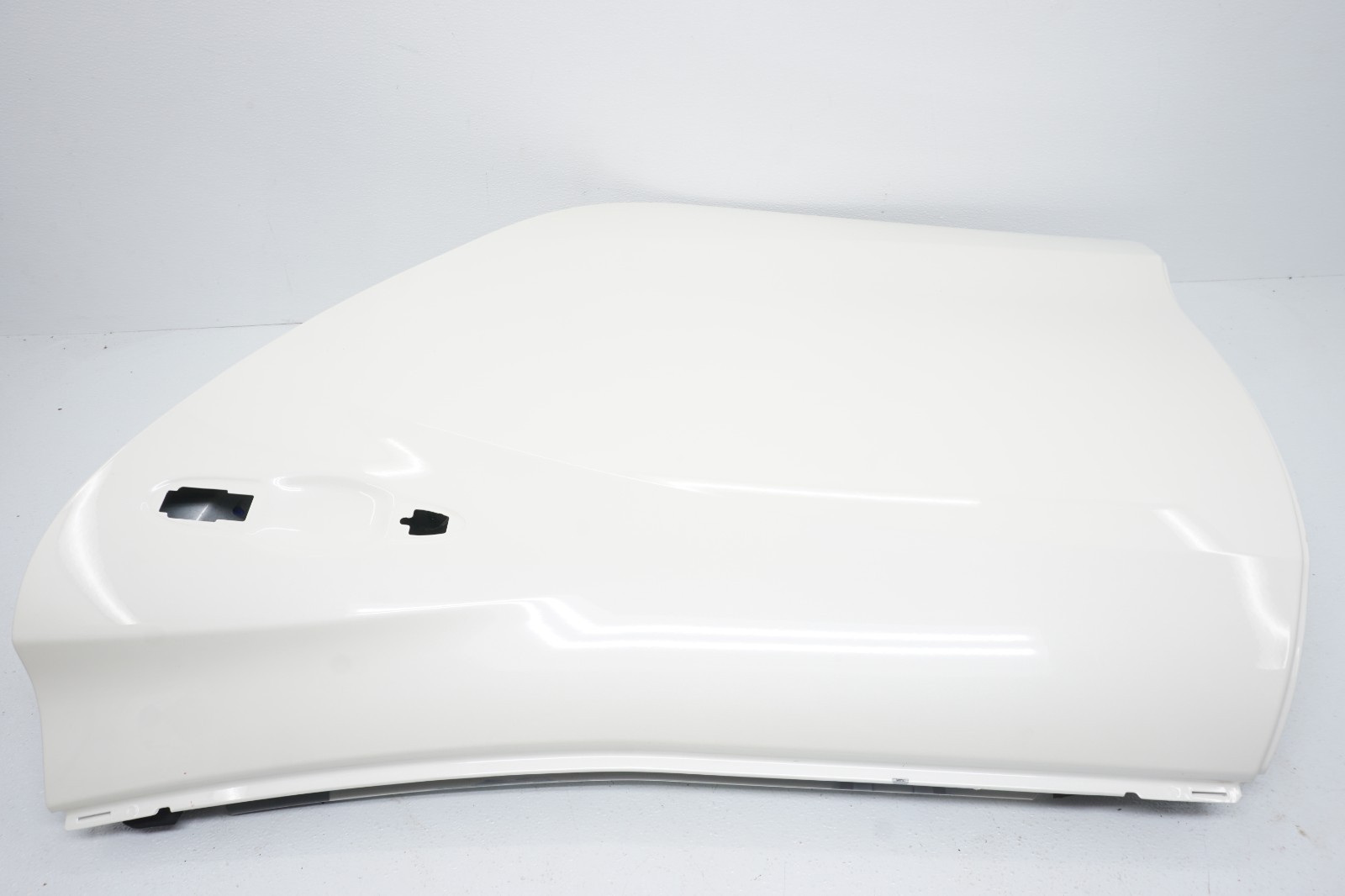 2014-2019 MASERATI GHIBLI OEM REAR LEFT DRIVER SIDE DOOR SHELL PANEL WHITE