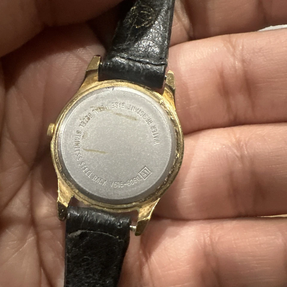 Reloj Disney Lorus vintage funcionando para mujer tono dorado esfera Minnie Mouse 26 mm ajuste 7 Foto 3 de 4