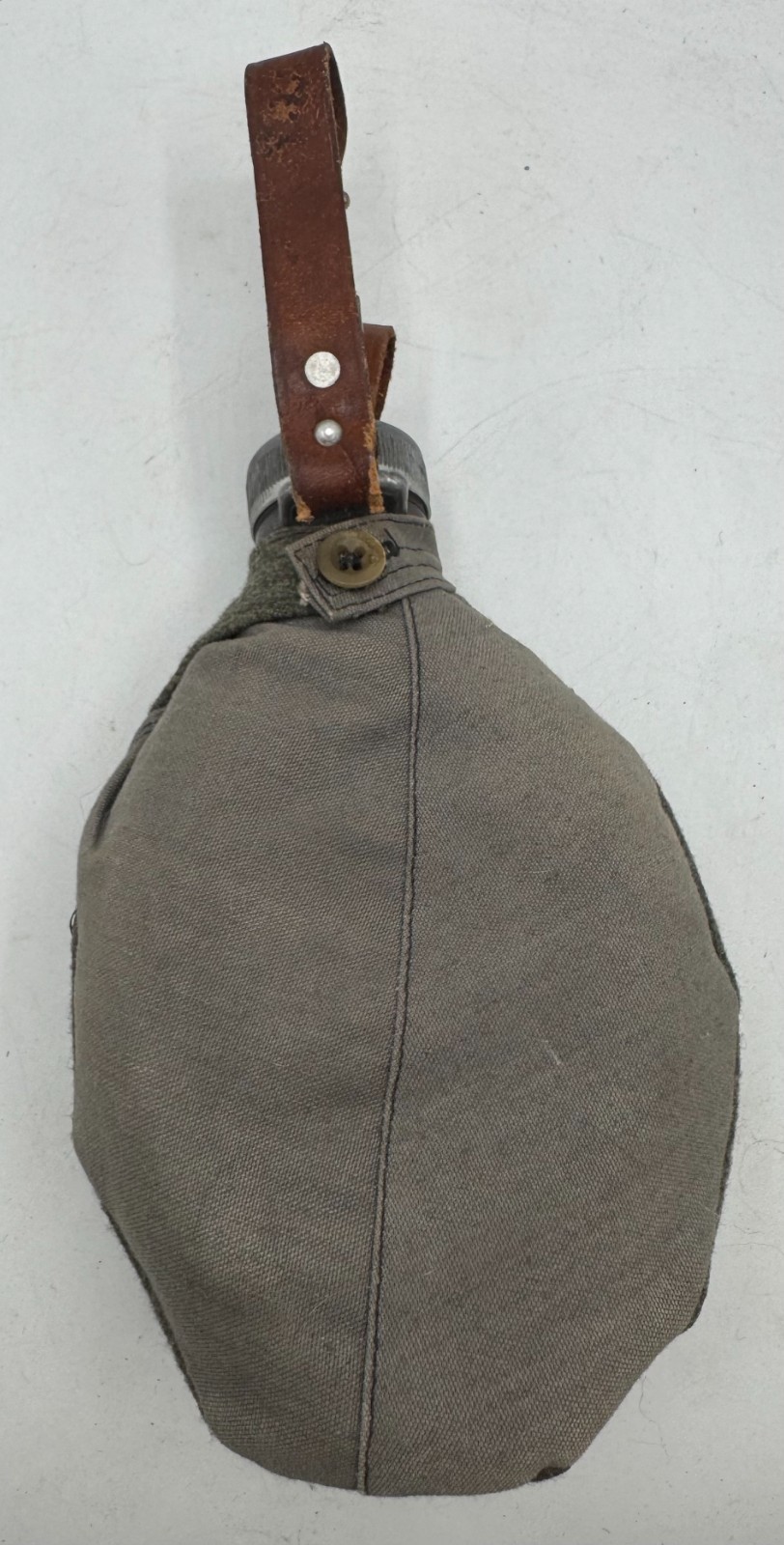 WW2 era Swedish Army M31 Style Canteen w/ Wool Cover & Leather Strap Aluminum