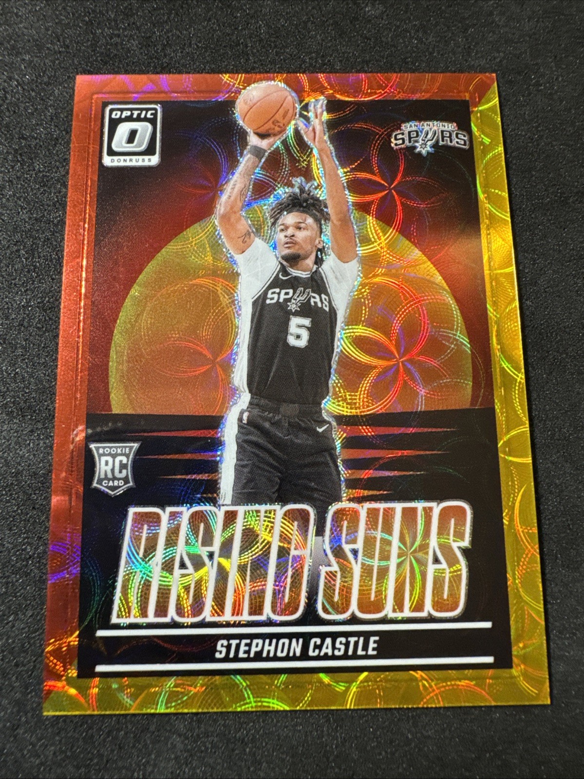 2024-25 Donruss Optic Stephon Castle RC! Rising Suns Red Prizm #d /99 Spurs