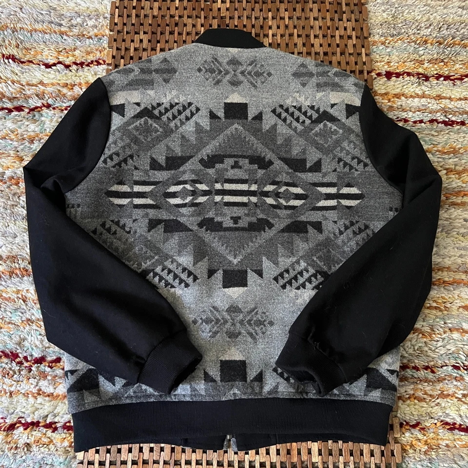 Pendleton Wool Aztec Print Grey Black Full Zip Jacket Men's Size Small S - Image 2 of 3