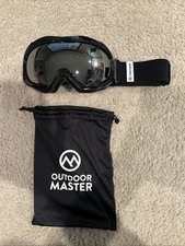 OutdoorMaster Ski and Snowboard Goggles - Used