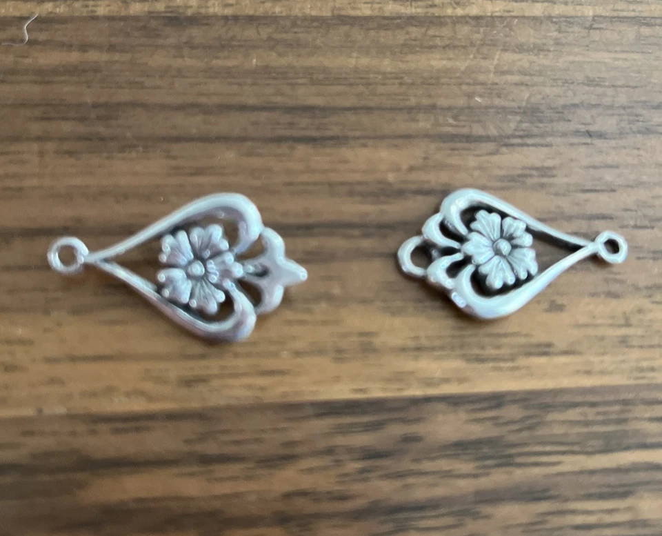 Sterling silver floral hook and eye set for jewelry Beading Brand New Old Stock - Image 2 of 3