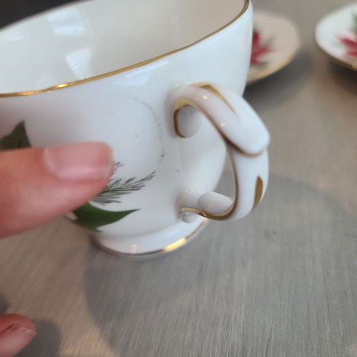 Duchess England Bone China Tea Cup Saucer Set Of 2 Christmas Pointsetta Gold Rim - Picture 14 of 15