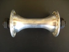 **JOYTECH ALLOY QUICK RELEASE 36 HOLE LOW FLANGE FRONT HUB IN GOOD CONDITION**