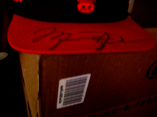 Michael Jordan Signed Chicago Bulls Cap. - Picture 15 of 17