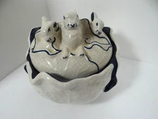 Dedham Pottery Potting Shed Covered Serving Bowl Lettuce Bunnies Not Signed