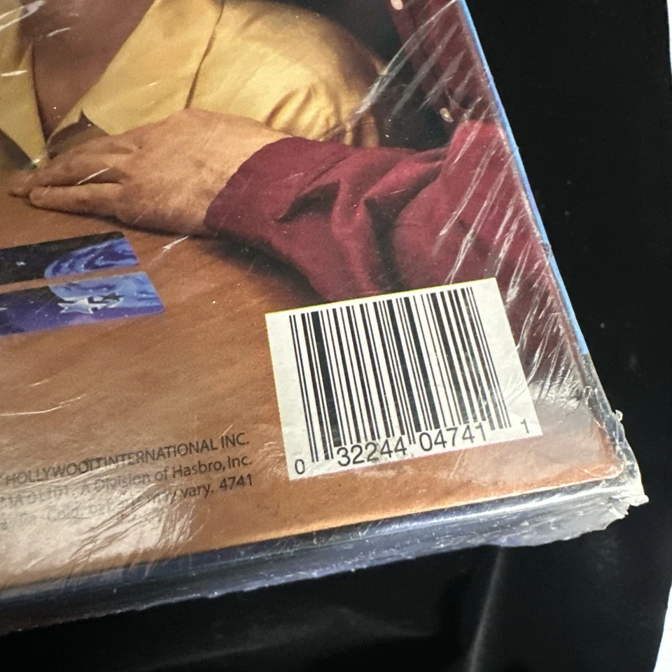 Planet Hollywood The Game Milton Bradley 1997 Brand New Sealed . Teams /Players - Image 3 of 4