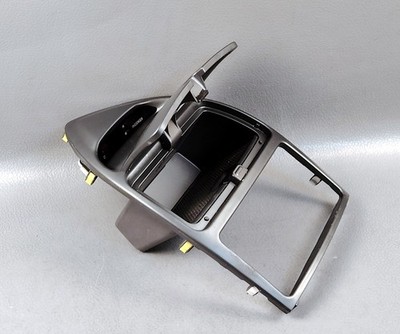 1999-2006 Toyota Celica ZZT231 ZZT230 DASHBOARD CENTER CLOCK PANEL