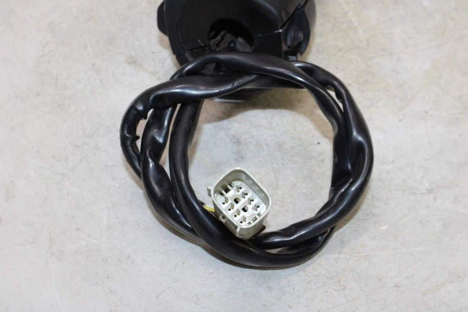 2007 Harley-Davidson 运动员 883 原始设备制造商左夹手柄喇叭信号开关 — 第 4/4 张图片