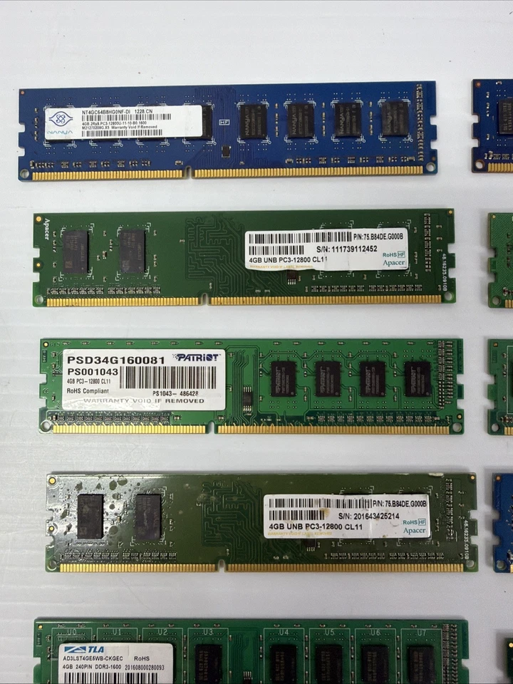 Lof of 17 pcs ddr 3 mixed speeds Check Pictures 4gb each Read - Image 2 of 4