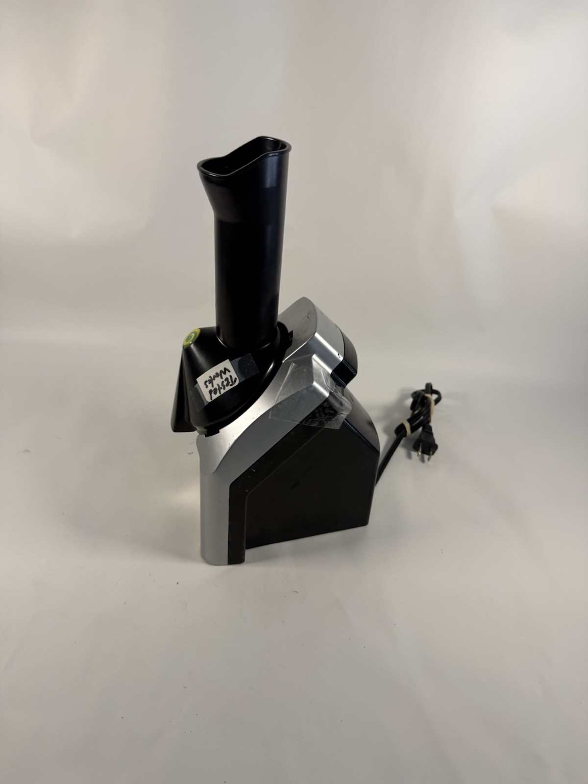 Yonanas 901 Frozen Dessert Maker | Healthy Fruit Soft Serve Machine Works Great