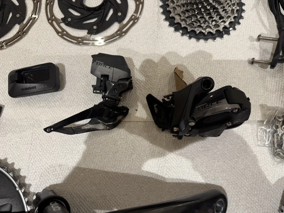 SRAM Force eTap AXS D1, 2x12 Power Meter Groupset, 167.5mm, 46/33T, 10/33T - Image 4 of 4