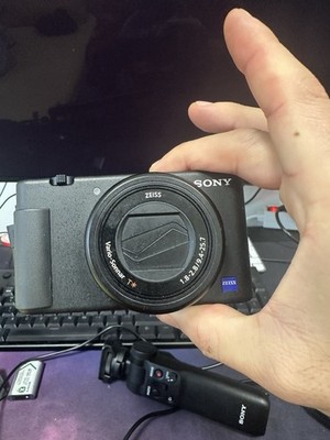 Sony ZV-1F 20,1MP Vlogging-Kamera - Schwarz