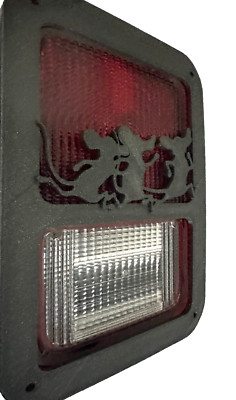 Mouse Running in 3D - Black For Jeep JK/JKU Rear Tail Light Cover - Love Rat Mic