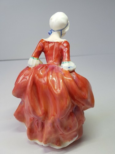 Royal Doulton Bone China Figurine Goody Two Shoes - 第 3/7 張圖片