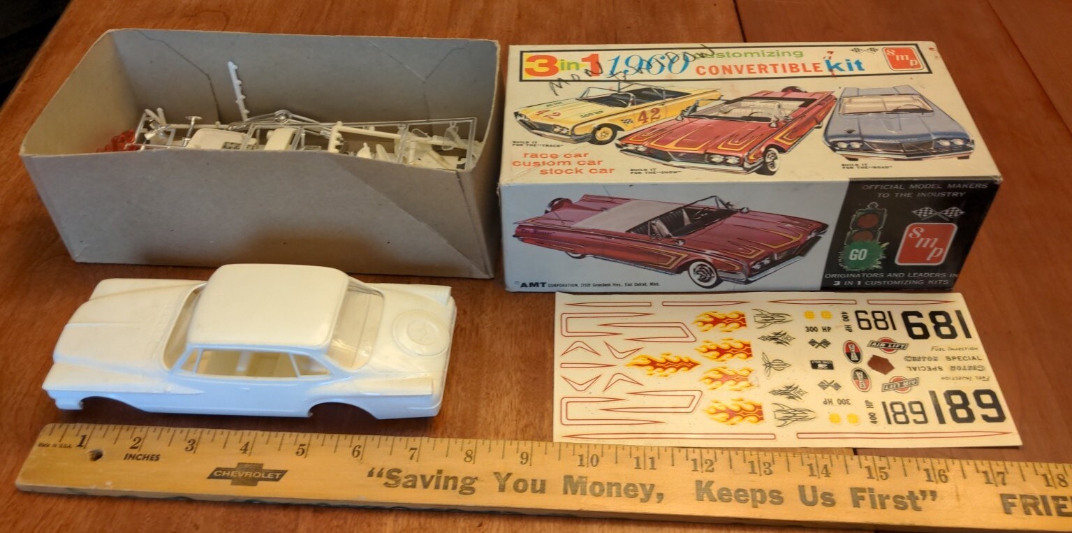 VINTAGE AMT 1/25 MISMATCH KIT LOT 1961 PLYMOUTH CAR 1960 CHEVY BOX FORD