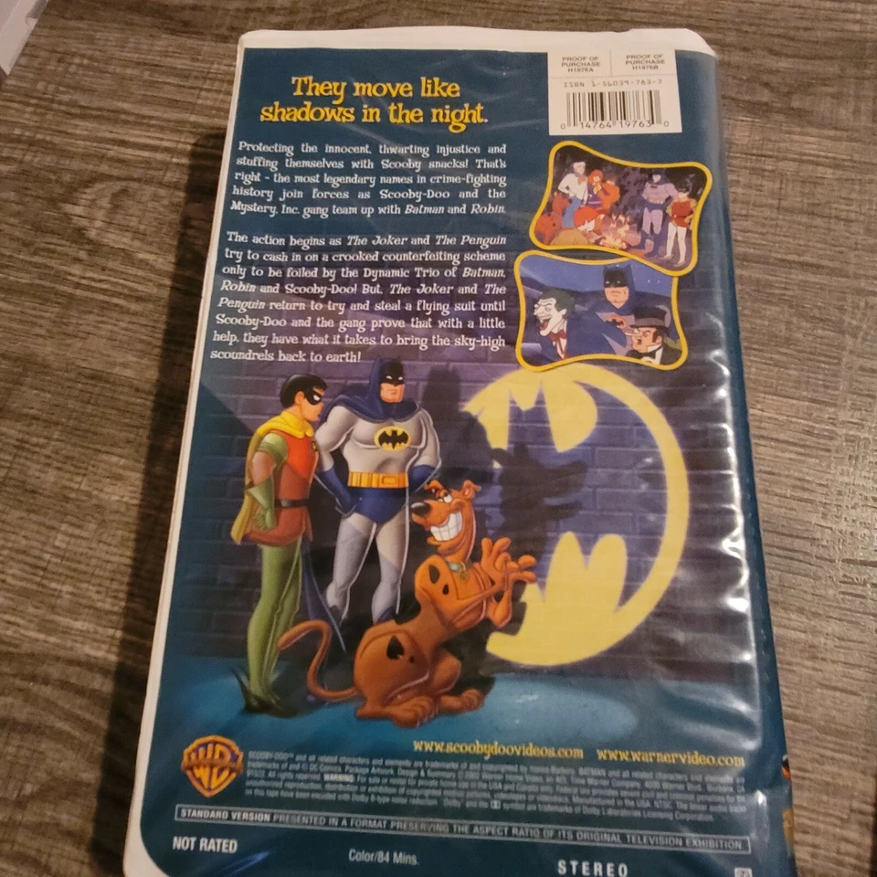 Batman Mask of the Phantasm and Scooby-Doo Meets Batman Foto 3 de 4