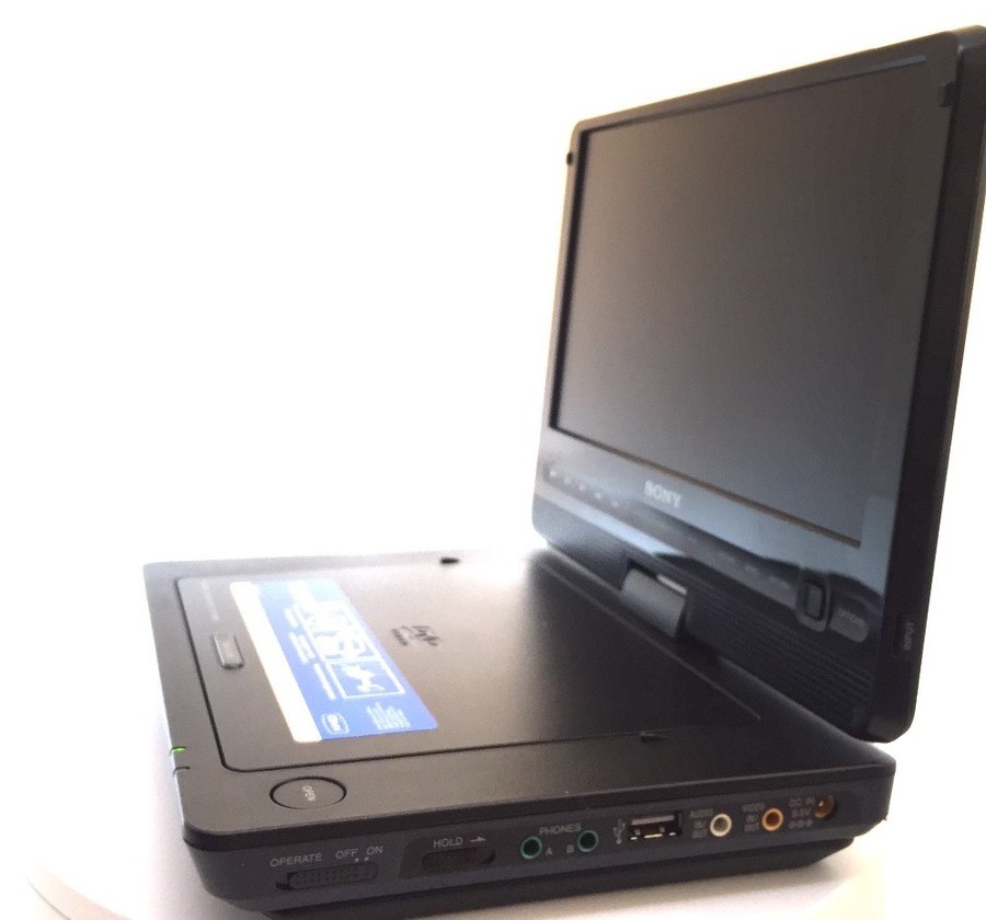 Sony 9-inch Portable DVD player - Region 1 - Black (DVP
