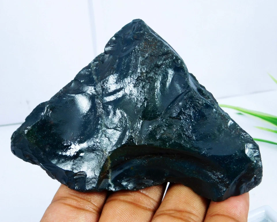 Dark Green Obsidian 700 Ct Natural Rough Loose gemstone - Image 2 of 4
