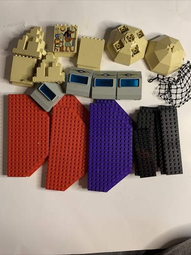 LOT OF LEGO Mixed Platforms & Pieces