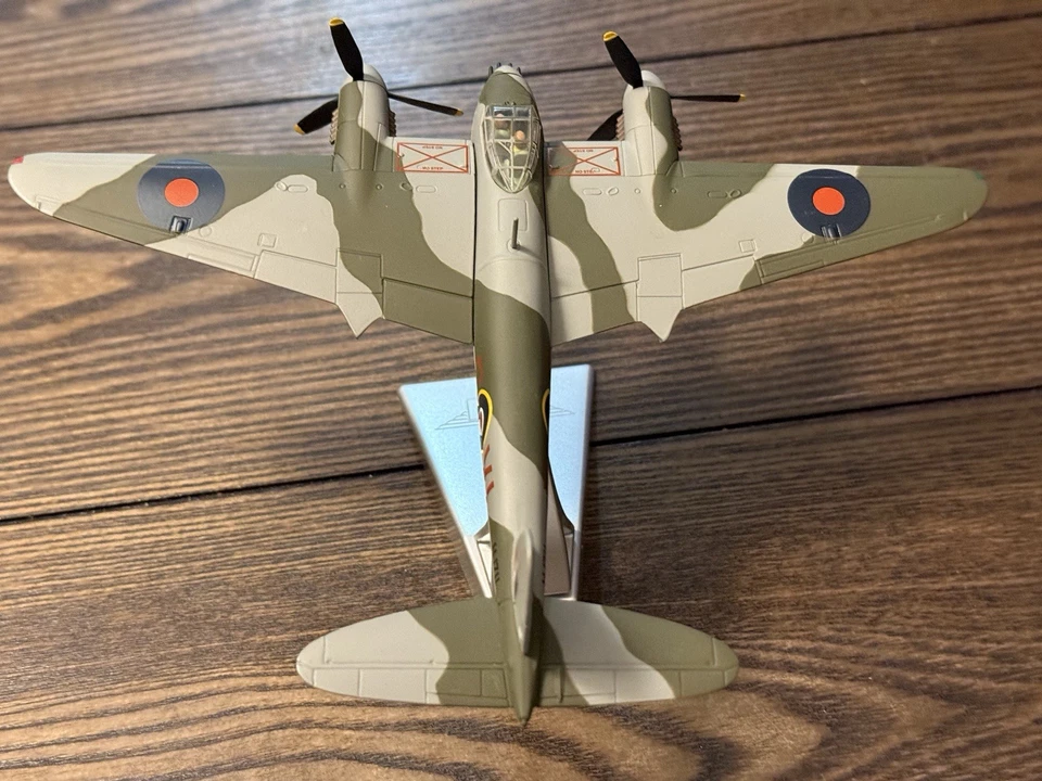 Corgi AA32819 De Havilland Mosquito NF II, HJ711, Yorkshire Air Museum Elvington - Image 4 of 4