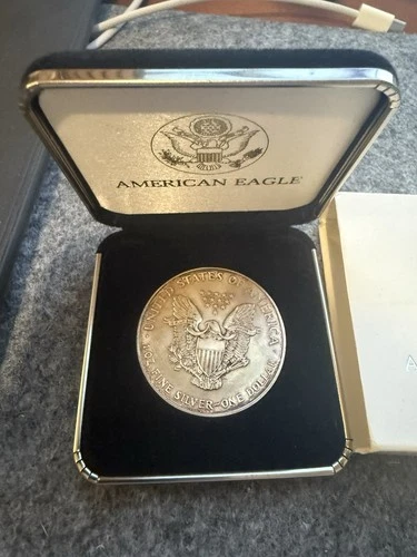 1999 Uncirculated American Silver Eagle 1 Oz .999 Fine Silver