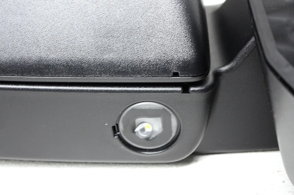 OEM Chevrolet Silverado 2500 Exterior Mirror 84944509 - Image 2 of 4