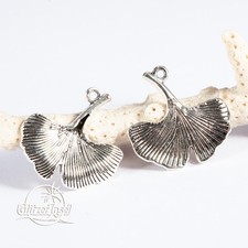 2x Gingko Blatt Anhänger 24mm Antik Silber Schmuck Charm GlitzerInsel 00371