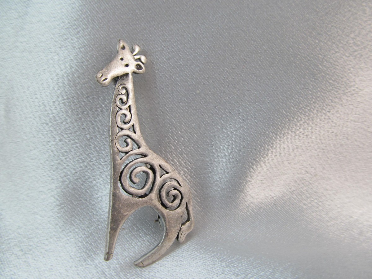 【日本入手困難】l brooch with crystals RETIRED LIA SOPHIA PEWTER OPEN WORK GIRAFFE PIN BROOCH