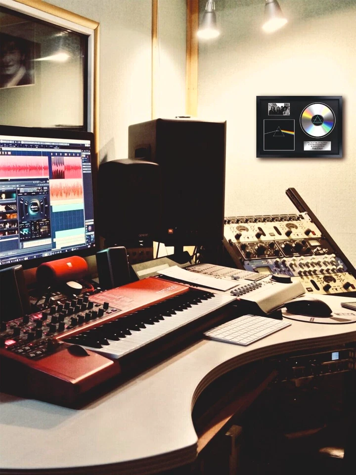 Queensryche - Operation: Mindcrime / Memorabilia / Souvenir in black frame - Image 3 of 4