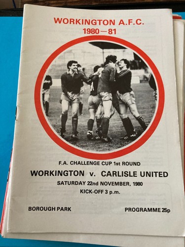 Workington HOME AWAY programmes League & Cup 1960s 1970s 1980s 1990s FREE POST - Picture 181 of 229