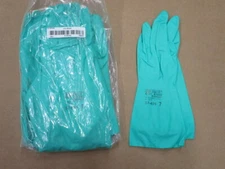 Ansell Edmont 37-676 Sol-Vex II Gloves 37676 (Pack of 36)