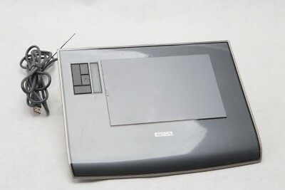 Wacom Intuos3 Comic Pen & Touch Graphics Tablet - Black - PTZ431W L12