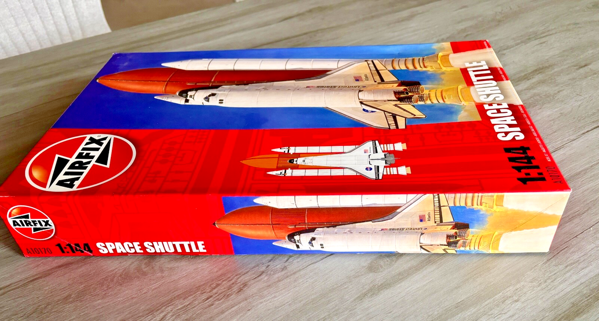 Airfix 1/144 Space Shuttle Geschenkset – Plastik-Modellbausatz Mit Farben & Kleber | 40 Cm Hoch