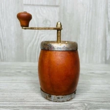 Vintage Grinder Pepper Mill Wood Barrel Shape Hand Crank Old Rusty Rustic Decor