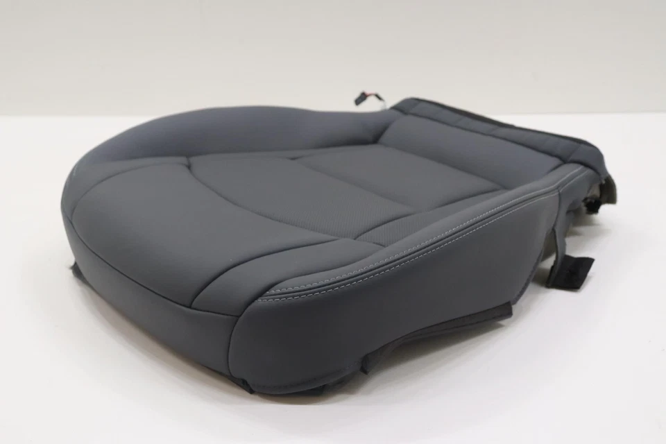 2022 - 2024 BUICK ENCLAVE FRONT RIGHT SIDE SEAT LOWER CUSHION COVER OEM GRAY_HKE - Image 4 of 4