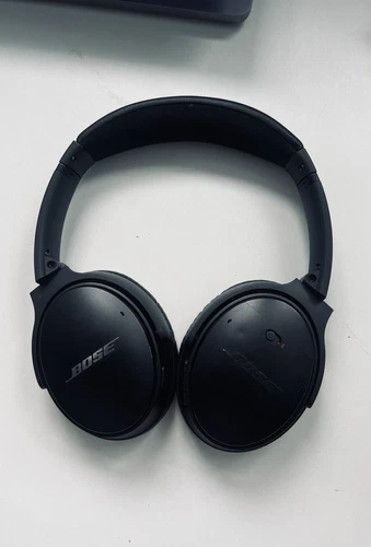 Bose QuietComfort 35 Wireless Bluetooth Headphones Over-Ear Black