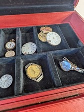 Coffret ancien a bijoux et montres, en bois verni, interieur cuir maroquin et ve