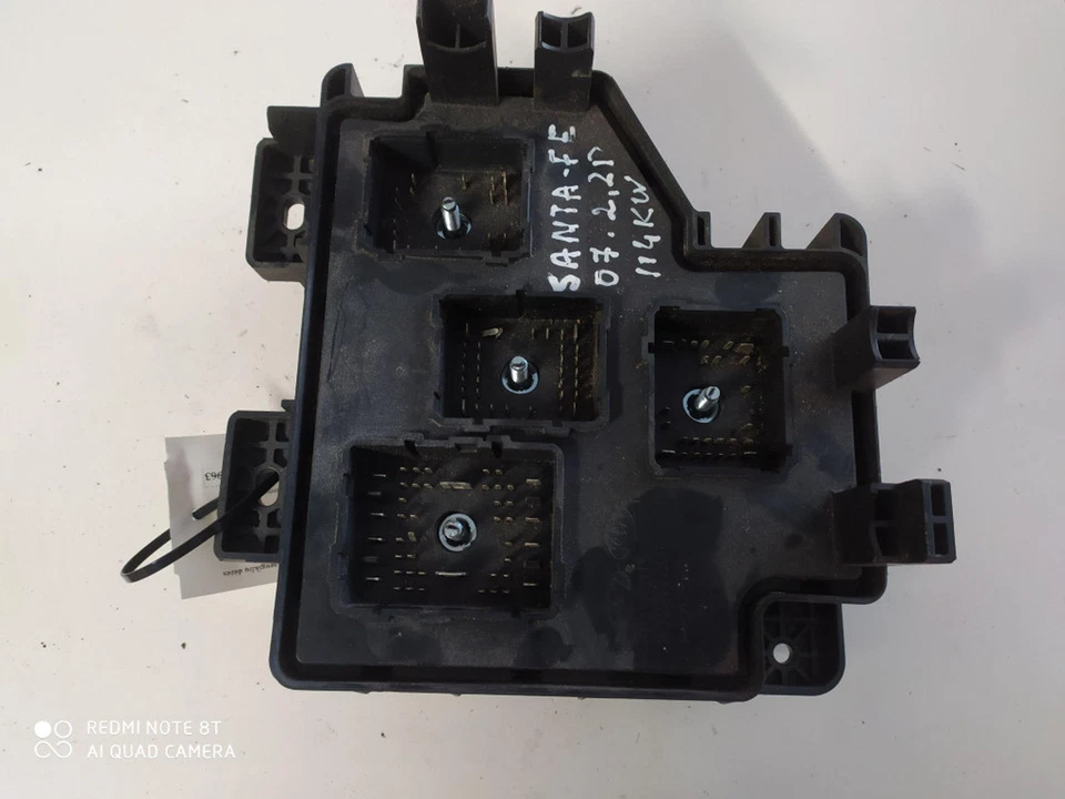 Scatola fusibili HYUNDAI SANTA FÉ II CM 919502B100 2.2 Diesel 114kw 28618795 - Immagine 2 di 3