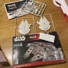 Revell 03600 Star Wars Millennium Falcon Model Kit box opened, complete 