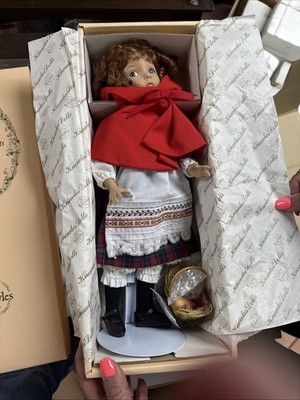 Vintage Little Red Riding Hood Porcelain Doll Edwin Knowles #76171 1988 Orig Box