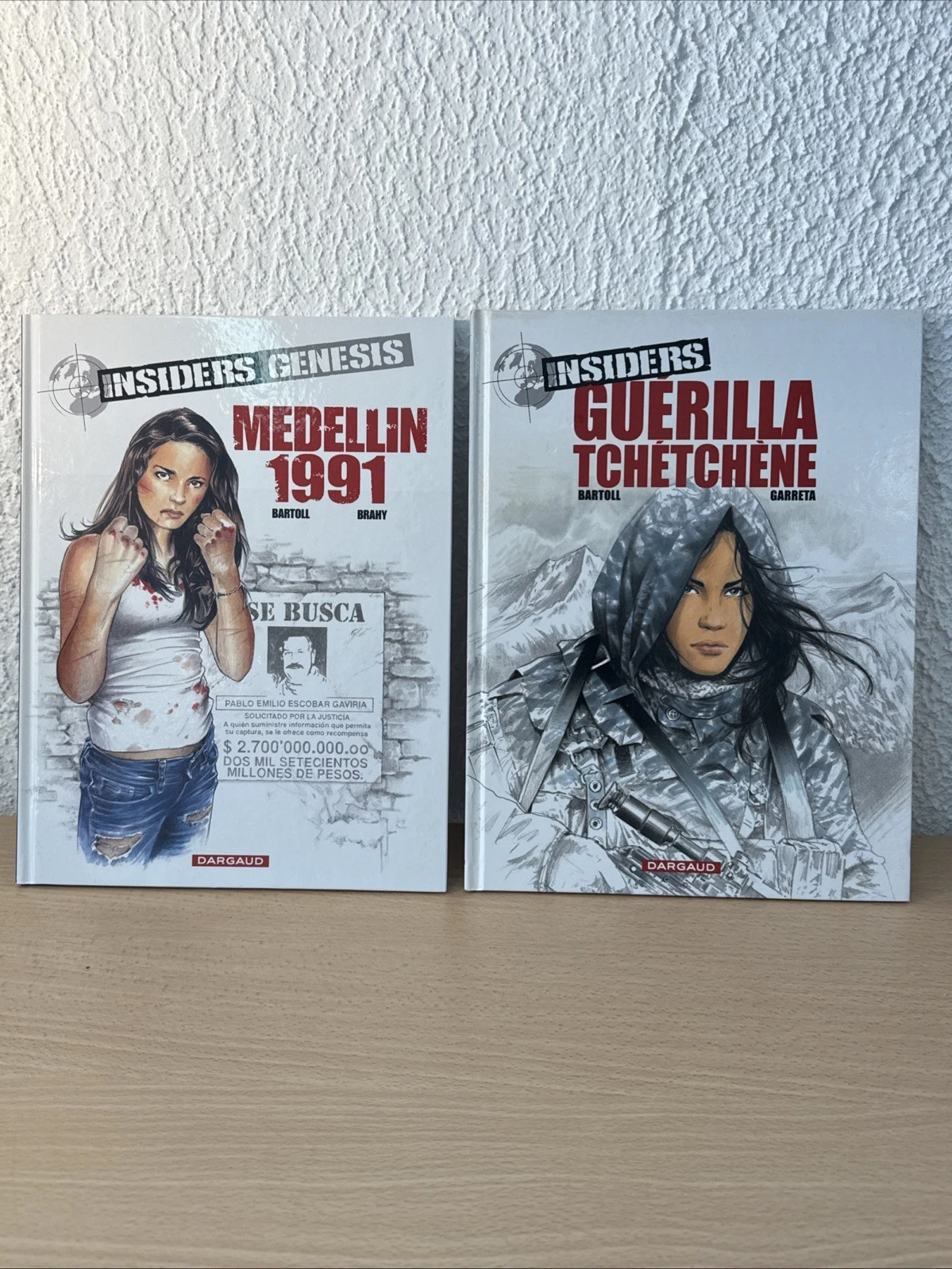 Lot De 2 BD Insiders Et Insiders Genesis Édition Dargaud Numéro 1