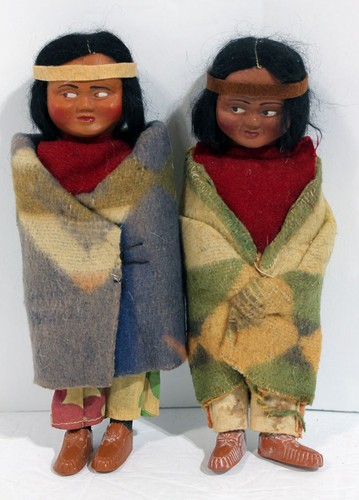 Lotto di 2 bambole indiane native americane vintage Skookum Bully Good 9" - Foto 1 di 4