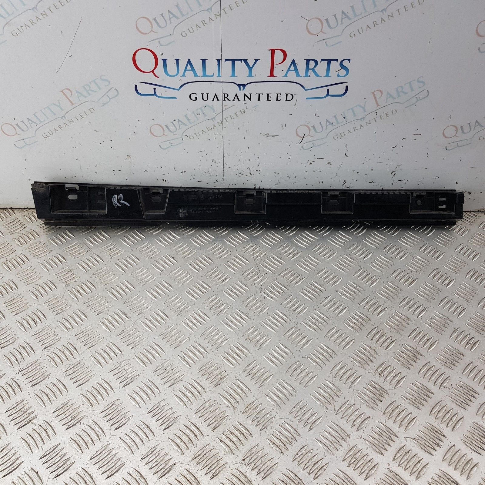 BMW X1 SIDE SKIRT BRACKET REAR RIGHT DRIVER SIDE 2991498 2009 E84 MK1